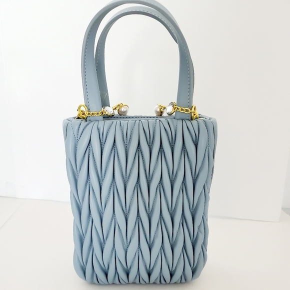 Women's Blue Pleaded Faux Leather Tote Handbag with Pearl Chain Strap - Picture 2 of 9